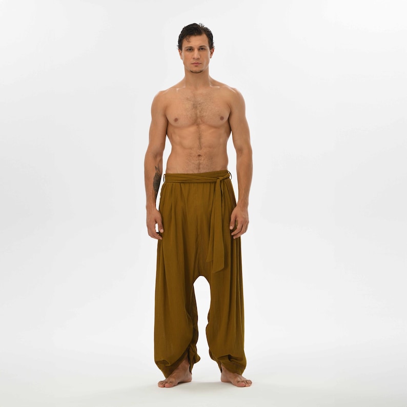 Men’s brown harem trousers with a relaxed fit, made from breathable cotton, perfect for yoga, casual wear, or boho chic outfits.