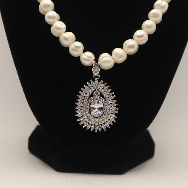 Freshwater pearl necklace with lobster clasp cubic zirconia women/'s 18/'/'
