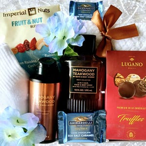 Męski Tata Mąż Przyjaciel Bath Body Works Mahogany Teakwood Body Wash Dezodorant Spa Hilfiger Skarpetki Orzechy Czekoladowe Trufle Kosz upominkowy