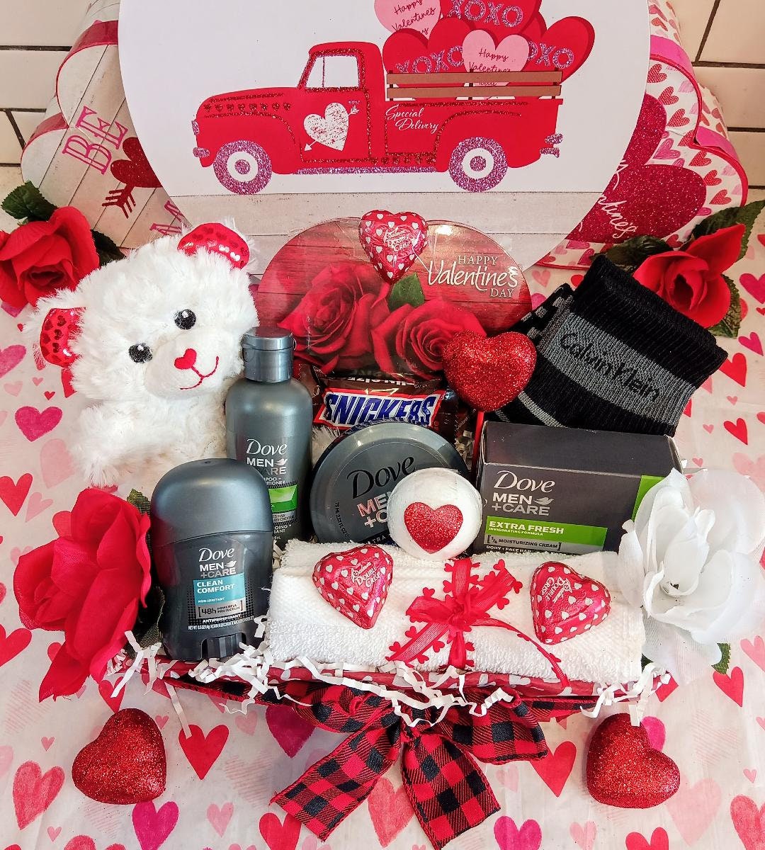60+ Romantic DIY Valentines Gift Basket Ideas That Shows Your Love   Valentine baskets, Valentines day baskets, Diy valentine's gift baskets