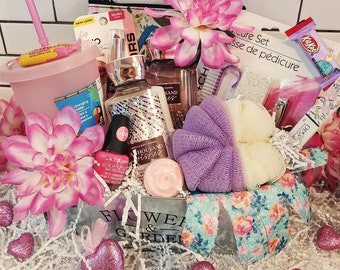 Muttertag Frau Geburtstagskorb Geschenkkorb Bad Körper Funktioniert Tausend Wünsche Lotion Spa Lippenstift Kosmetiktasche Tumbler Fizzer Schokolade