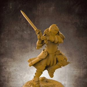 Kingsguard Knight | 3D Printed Resin Miniature | 28mm 32mm 100mm | Fantasy Character | for DnD & Tabletop RPG