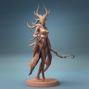 Forest Female Archer | 3D Printed Resin Miniature | 28mm 32mm 100mm | Fantasy Character | for DnD & Tabletop RPG