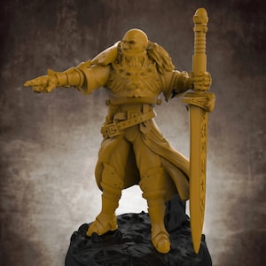 Kingsguard Paladin Knight | 3D Printed Resin Miniature | 28mm 32mm 100mm | Fantasy Character | for DnD & Tabletop RPG