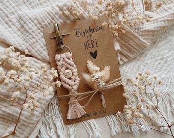 Geschenkkarte mit Makramee Schlüsselanhänger und Mini Trockenblumenstrauß || beste Erzieherin Dankeskarte