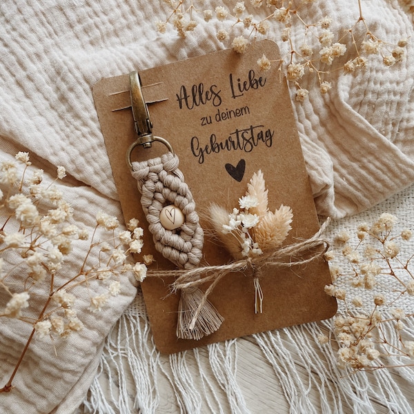 Geschenkkarte mit Makramee Schlüsselanhänger und Mini Trockenblumenstrauß || Geburtstag