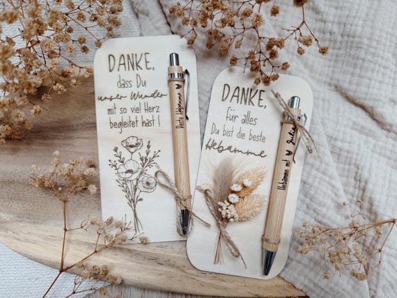 Holz-Geschenkkarte mit Kugelschreiber & Trockenblumen - Dankeschön Geschenk für Hebamme, Doula, Geburtshelferin