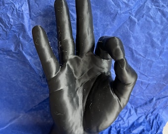 3D-utskriven OK-handskulptur: Udda heminredning