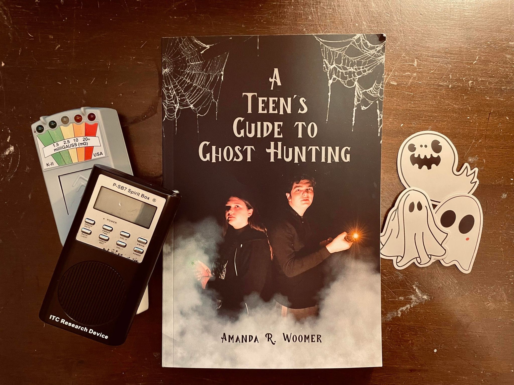 Ghost Hunting Notebook for kids: ghost hunting notebook