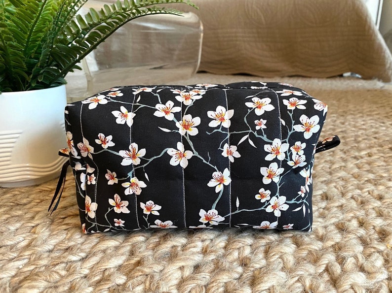 Quilted toiletry bag waterproof toothbrush case soap pouch japanese cherry blossoms fabric washbag woman Mothers's Day birthday gift image 2