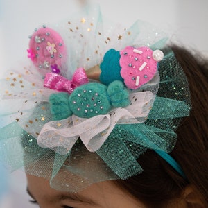 Candy Stirnband Baby, Candyland Kostüm, Candy Queen Kostüm, gefilzte Süßigkeiten, Eis am Lolli auf einem Haarband, Candy Fairy