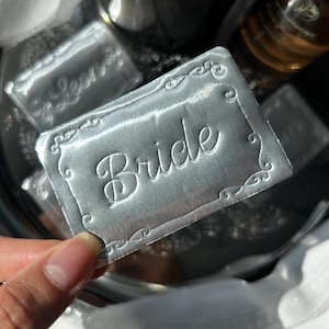 silver foil place cards. Wedding decor, wedding name cards. Handmade product, vintage decor. 5 silver place cards, with names and vintage frame