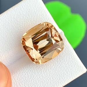 Golden Imperial Topaz Gemstone: 13.50 Carat Cushion Cut Stone
