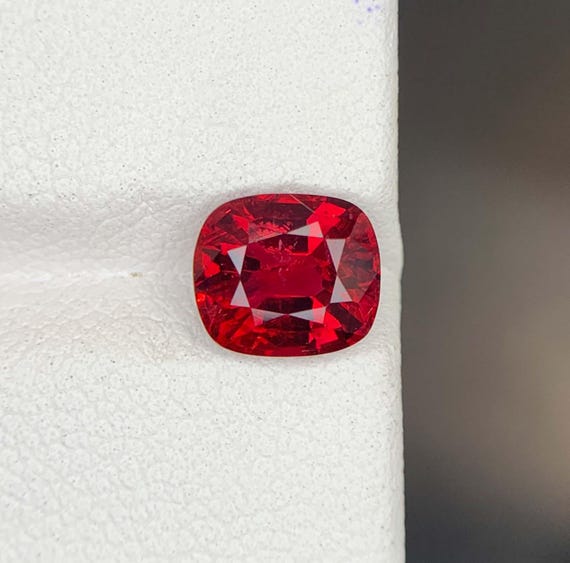 Natural Spinel Gemstone, Jewelry Size Top Grade Red Color Spinel From Burma August Birthstone