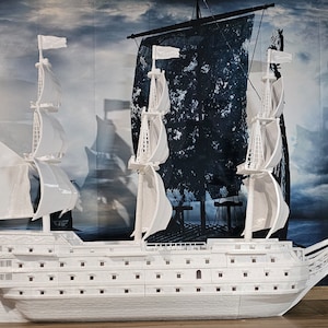 Man O&#39; War 25mm 28/32mm Cargo Ship, Sail boat, DnD terrain, Pirate boat