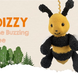 Op de afbeelding: Dizzy the Buzzing Bee, een gehaakt pluche speelgoed bij in de vorm van een bij met zwarte en gele strepen, witte vleugels en zwarte antennes. De bij hangt aan een touwtje en heeft een vriendelijk gezicht.