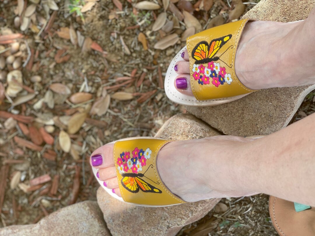 mustard color huaraches
