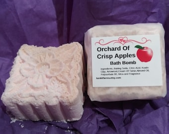 Orchard Of Crisp Apples Bath Bomb
