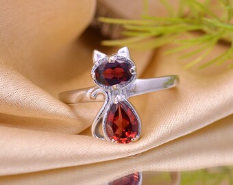 Garnet Cat Ring - Pear & Oval Stones - 925 Sterling Silver - Handmade Dainty Gemstone Jewelry - Gift for Her - Boho Style - Gemstone Ring