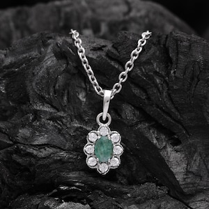 Natural Green Emerald 925 Sterling Silver Flower Pendant ~ Natural Emerald 925 Silver Handmade Pendant Beautiful Necklace Jewelry Gift~STP16