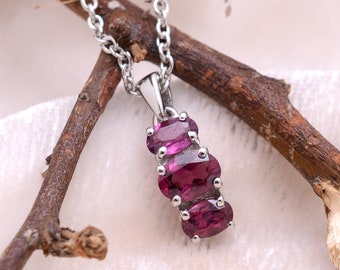 Natürlicher Rhodolith Granat Edelstein Fancy Anhänger 925 Sterling Silber ~ Granat Silber Handgemachte Oval Cut Anhänger Schmuck Geschenke für sie ~ STP17