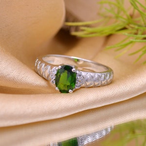 Natural Green Chrome Diopside Rings 825 Sterling Silver Ring Statement Ring For Love Wedding Rings Green Gemstone Ring Healing Birthstone