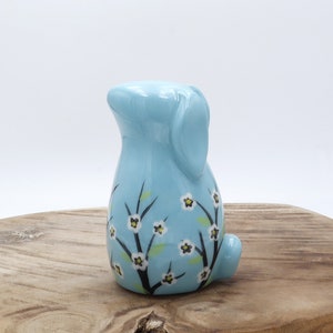Earthenware rabbit 9 cm Blue with flowers image 2