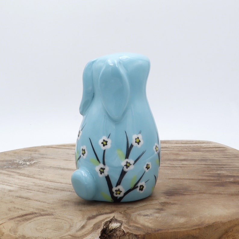 Earthenware rabbit 9 cm Blue with flowers image 1