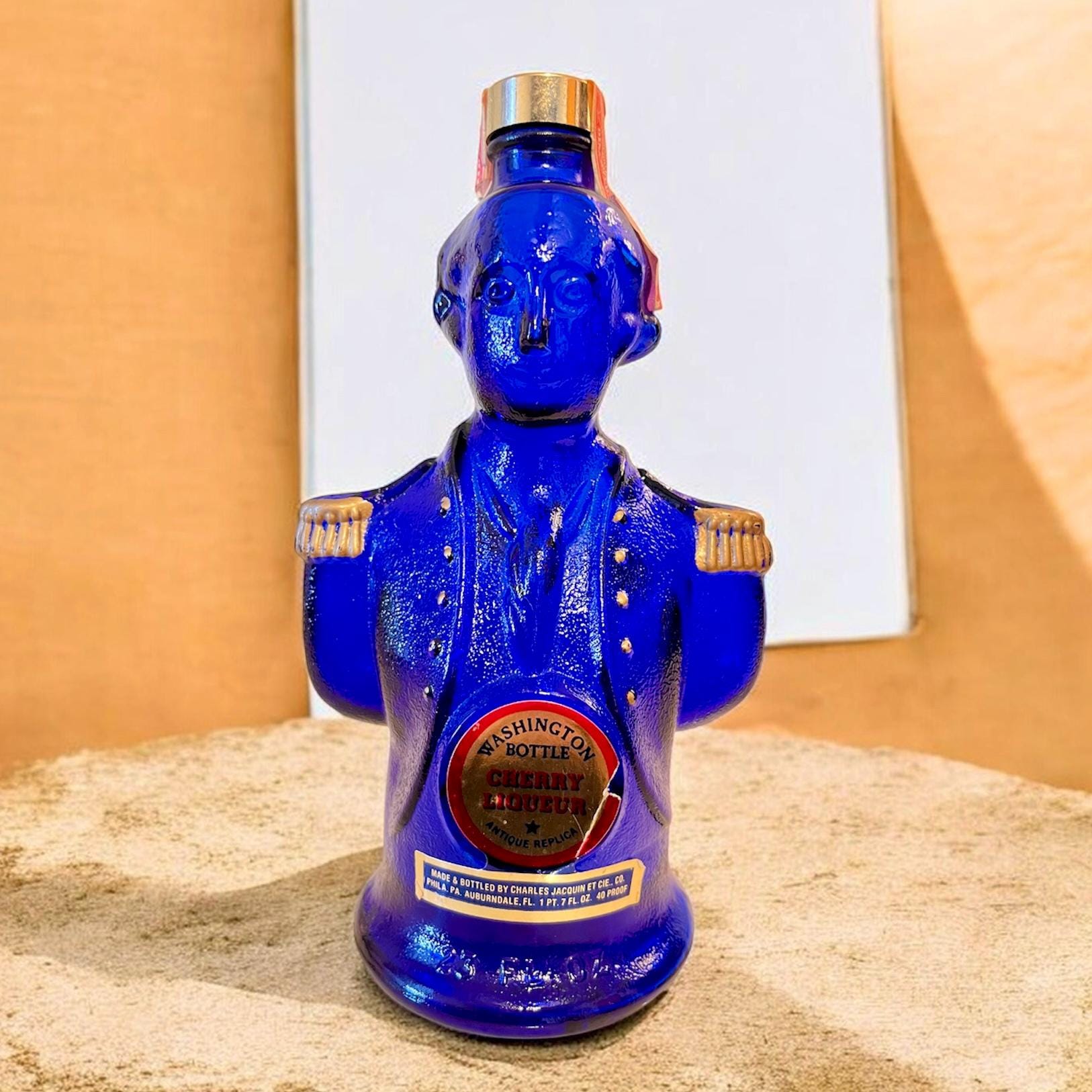 【キャプション付き】『青liquor 』1杯 Antique Liquor Bottle Blue - Etsy