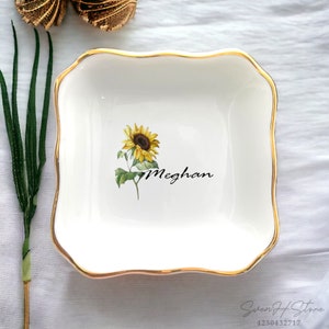 Sunflower And Name, Personalized Jewelry Dish, Birthday Trinket Tray, Besties Gift, Wedding Favors, Bridal Shower Gifts, Sunflower Ring Dish