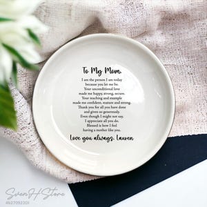 Plato de joyería para mi mamá - Regalo personalizado para mamá de la novia - Plato para anillos de boda de mamá - Regalo para la madre de la novia - Regalo de cumpleaños para mamá de la hija