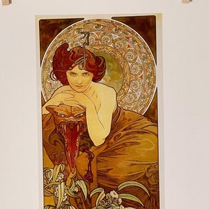 Esmeralda: Piedras preciosas, Alphonse Mucha 13"x19" Fine Art Print