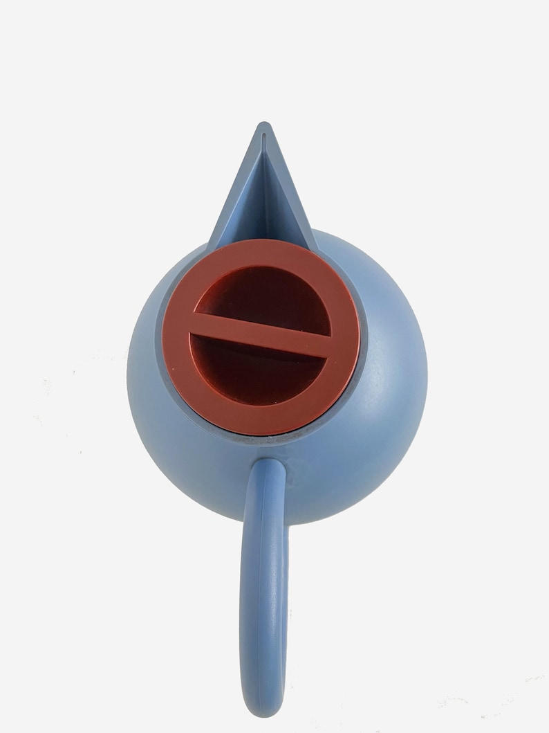 Alessi "Euclid" Thermos Flask by Michael Graves 90's. Memphis design Blue and Burgundy.  Alessi Euclid Thermoskanne von Michael Graves 90er
