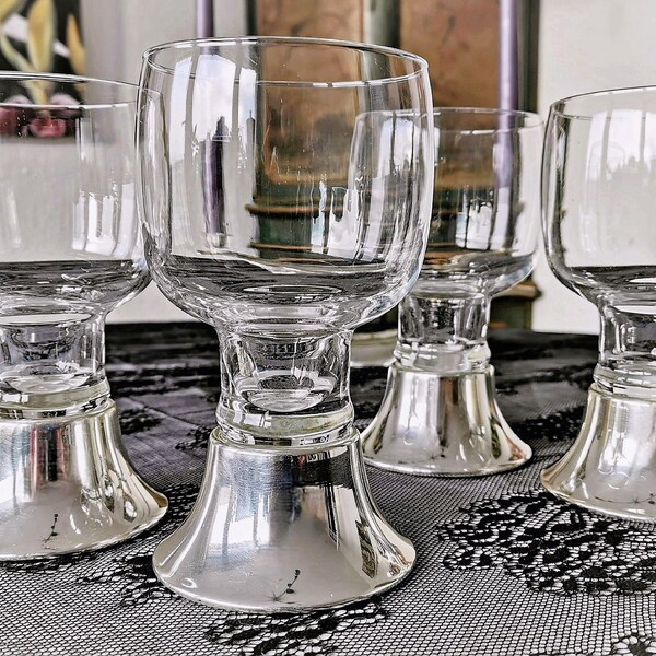 Midcentury Italy wine glass tulip foot silverplated, vintage glasses Bauhaus style. Italien Weinglas versilbert hochwertiges Glas, vintage