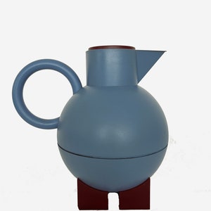 Alessi "Euclid" Thermos Flask by Michael Graves 90's. Memphis design Blue and Burgundy.  Alessi Euclid Thermoskanne von Michael Graves 90er