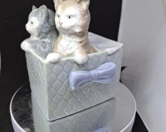 feine kleine Kätzchen im Korb Figur von Lladro Nao Spanien Sehr süß