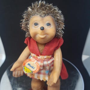 vintage Steiff figurine Mucki the hedgehog girl Tag still attached