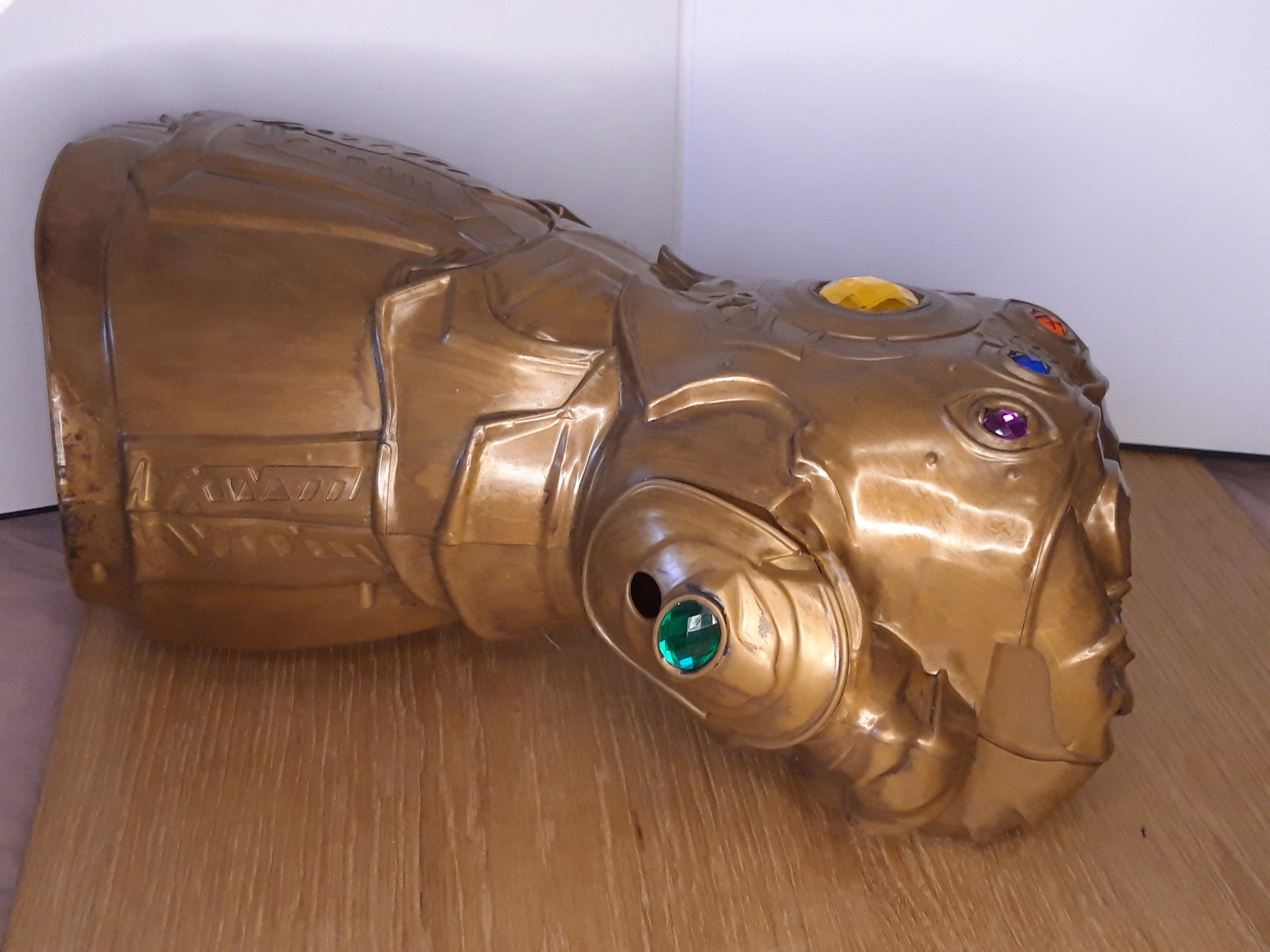 ドリンクホルダーオプション付きインフィニティガントレット - Etsy 日本