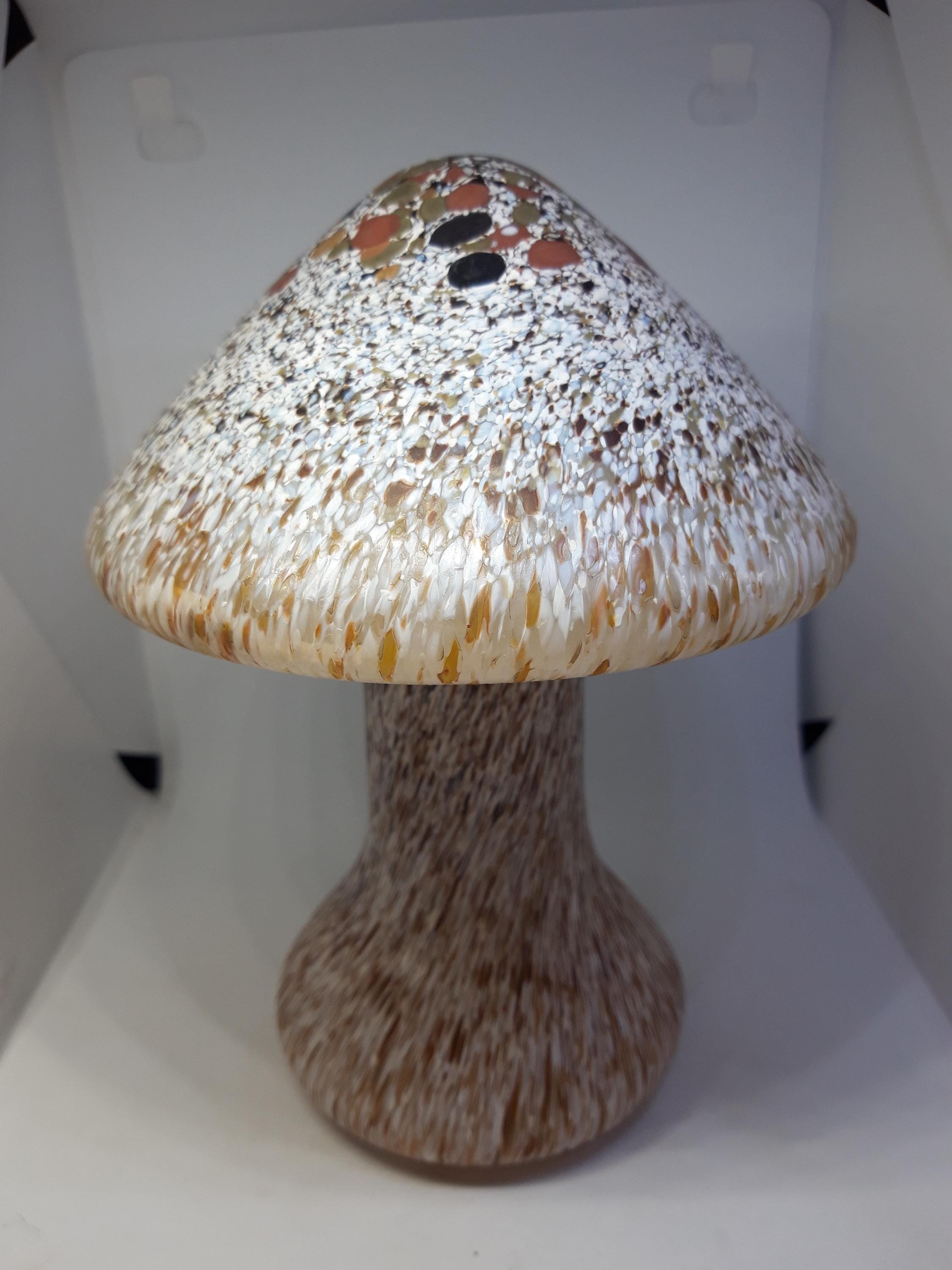 Amazing glass-art mushroom from Monika Backstrom. Kosta Boda Studio Sweden