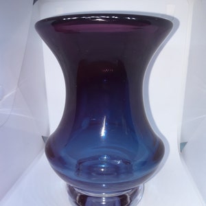 Amazingly beautiful vintage glass-art vase Kosta, Sweden Creation of Vicke Lindstrand