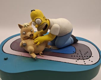 HOMER SIMPSON  with piggy from Matt Groening figurine with sound