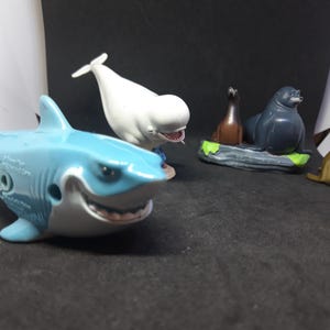 Finding Nemo/Dori characters collection of figurines