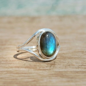 Labradorite Ring, 925 Sterling Silver, Statement Ring, Women Ring, Blue Fire Ring, Silver Ring, Handmade Ring, Gemstone Ring, Gift For Her