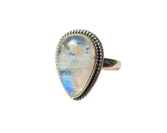 Anel de pedra da lua com lapidação pera: anel boho de prata esterlina azul fogo