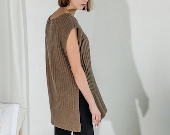 Women's wool sweater vest with slit sides, Vneck knitted wool gilet with cashmere, Chunky knit wool mix vest