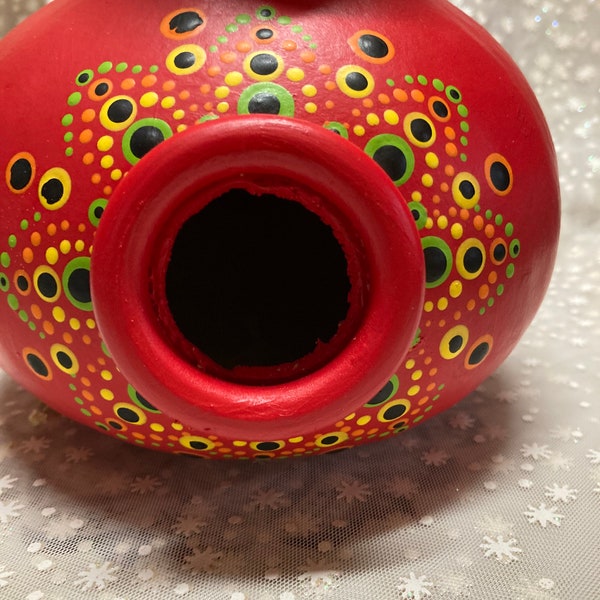 Gourd birdhouse