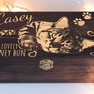 Personalized Engraved Pet Portrait Box, Wood Memory Box, Custom Photo Box, Cats Lover Gift, Pet Memorial Box, Wooden Box, Keepsake Box image 2