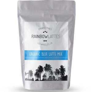 Blauer Bio Latte Mix. Blaue Spirulina. Ashwagandha Wurzel und Vanilleschote. Genieße superfood Milchkaffee. Koffeinfrei! Kräuterkaffee-Alternative.