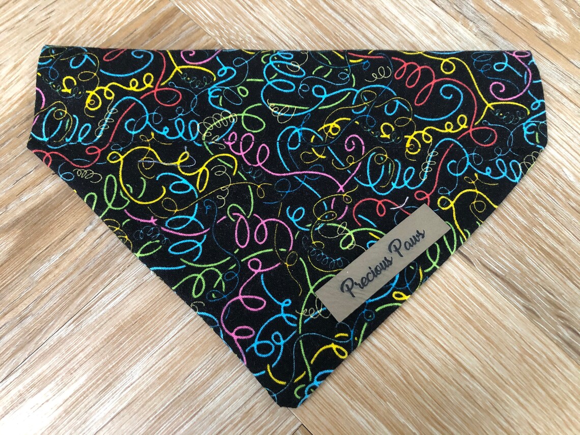 Black Dog bandana with vibrant doodle pattern Handmade in the Etsy Italia