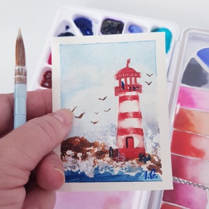 ACEO original Karte, LEUCHTTURM Gemälde 3,5 "x 2,5" Miniaturmalerei mit Meeresblick, Wellen und Möwen von Ira Gorky